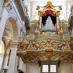 Grandes orgues. מוזהב ועוגב